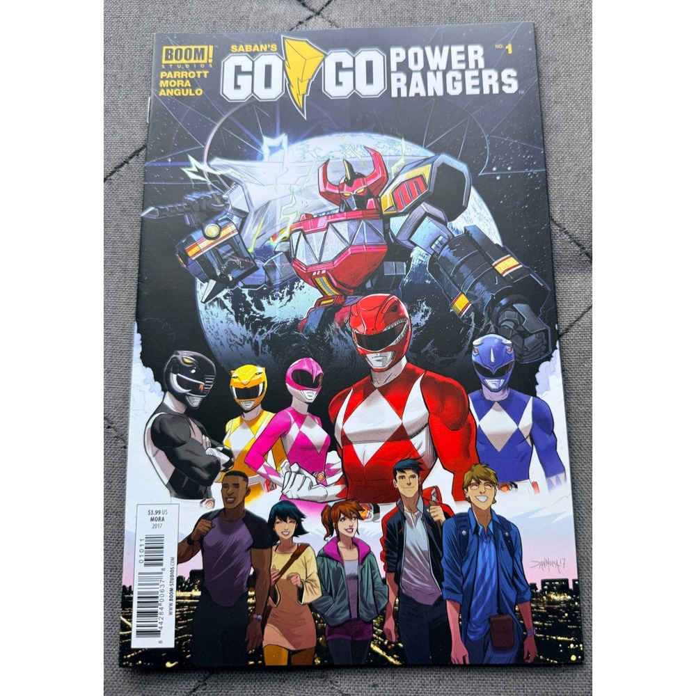 Saban's Go Go Power Rangers - Volume 1 - Graphic Novel - Boom Studios